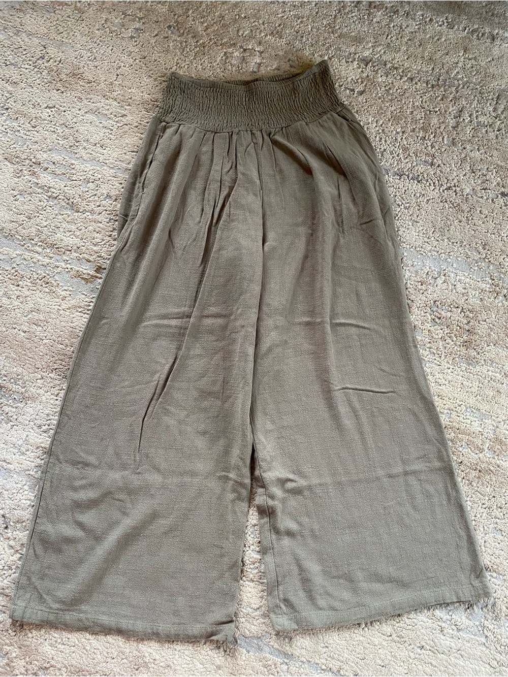 Anrabess Olive Green Wide-Leg Smocked-Waist Linen Pants Cropped Length: Small